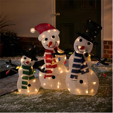 Outdoor Snowman Family